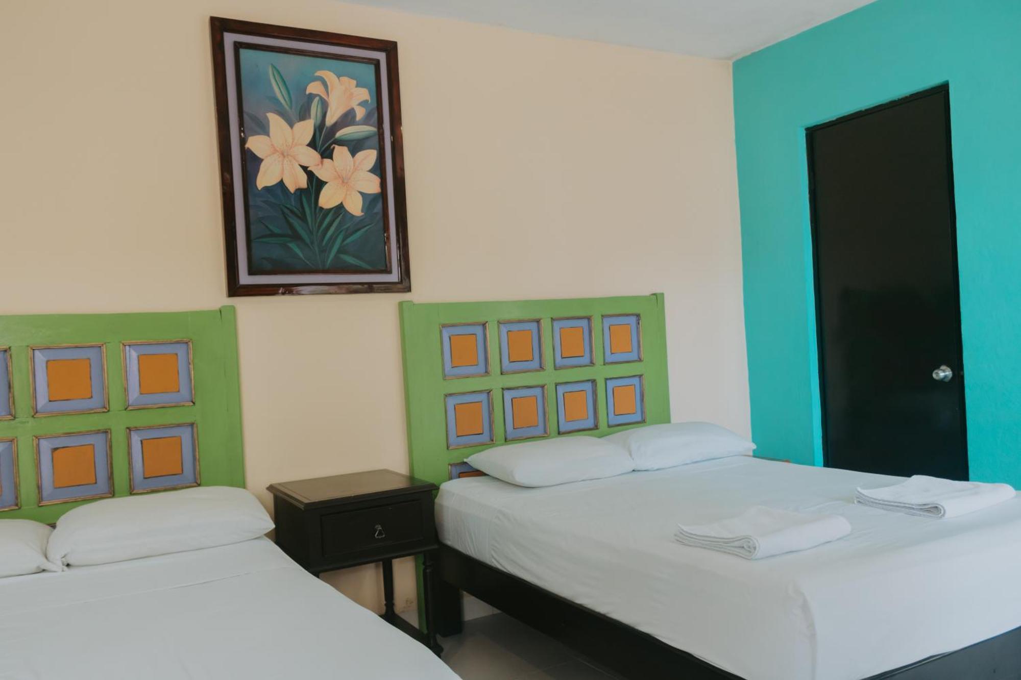 Hostal Tunich Naj & Hotel Valladolid  Eksteriør billede