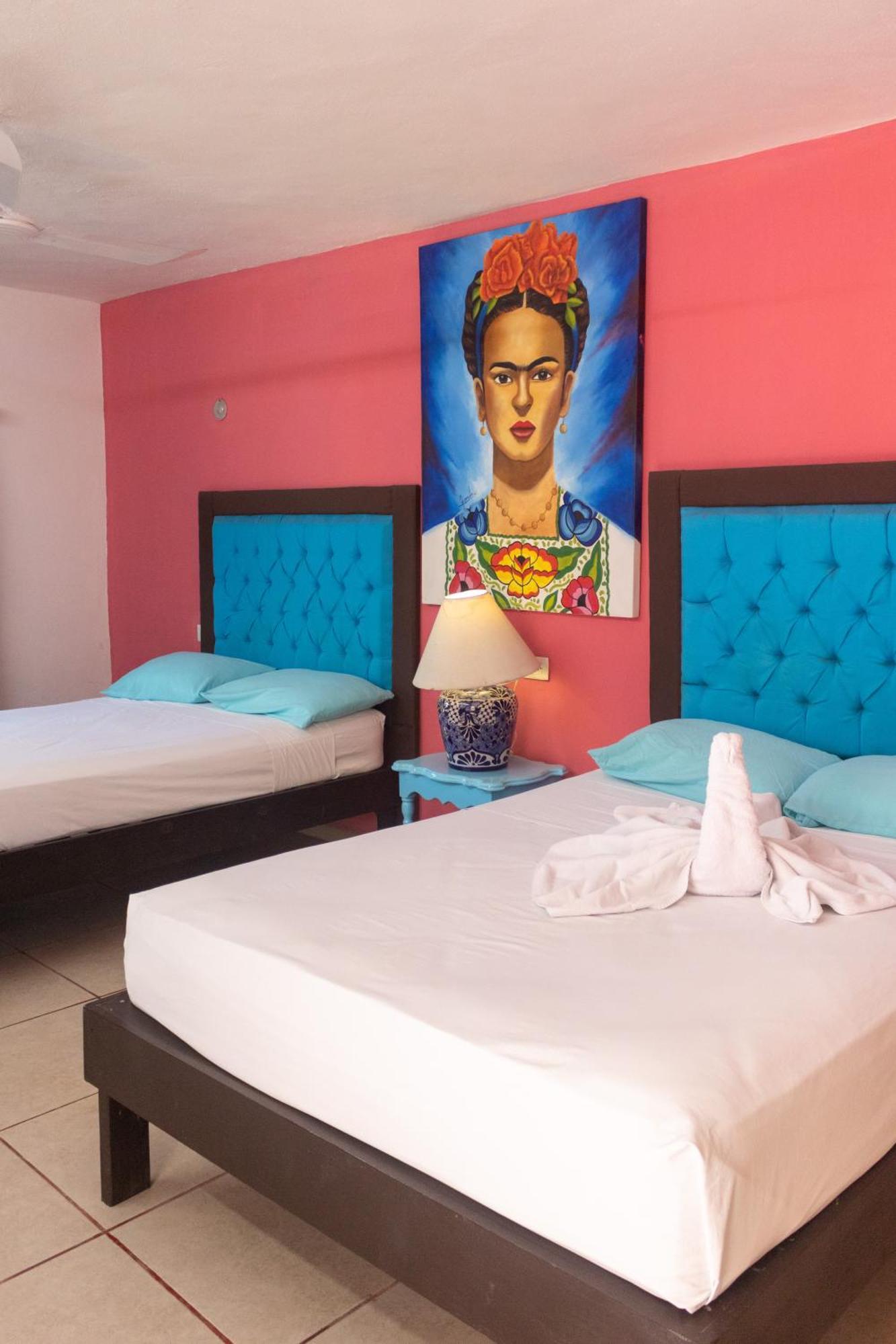 Hostal Tunich Naj & Hotel Valladolid  Eksteriør billede