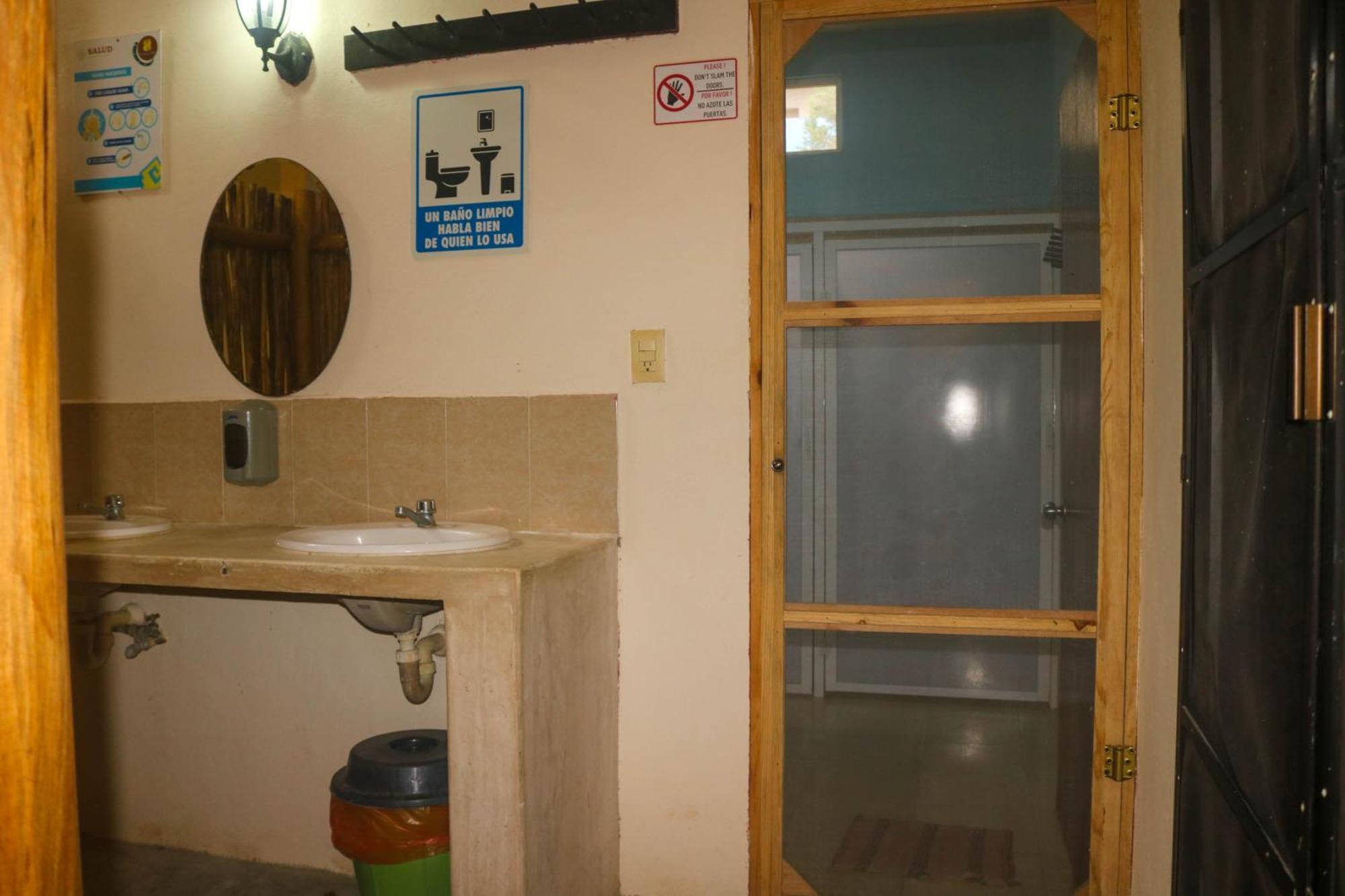 Hostal Tunich Naj & Hotel Valladolid  Værelse billede